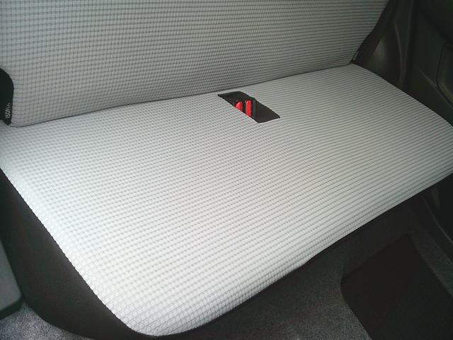 アルト Ｓ　オ―ディオレス／レーダ－ブレ－キサポ－ト装着車（40枚目）