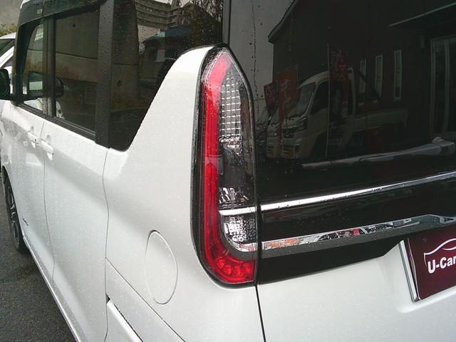 �e�|�������v