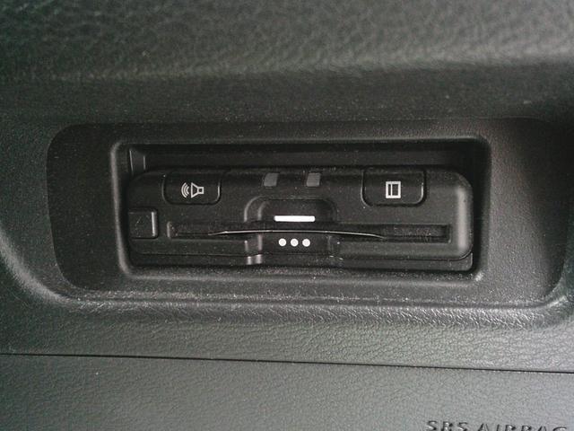 �d�s�b���t���Ă���̂ŁA�������H���X���[�Y�ɑ��s�o���܂��B