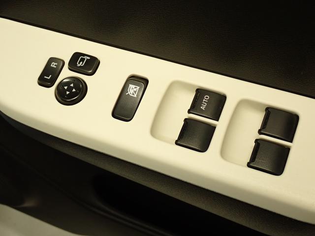 アルト S 2WD レーダーブレーキサポート装着車 車検整備付 AM/FMラジオ付CDプレーヤー 前方誤発進抑制機能 コーナーセンサー 車検整備付 フロアマット ドアバイザー シートヒーター キーレスエントリー アイドリングストップ 運転席・助手席エアバック(18枚目)