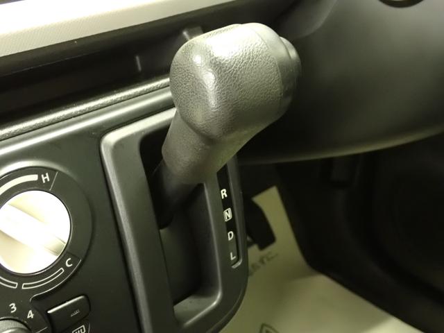 アルト S 2WD レーダーブレーキサポート装着車 車検整備付 AM/FMラジオ付CDプレーヤー 前方誤発進抑制機能 コーナーセンサー 車検整備付 フロアマット ドアバイザー シートヒーター キーレスエントリー アイドリングストップ 運転席・助手席エアバック(20枚目)