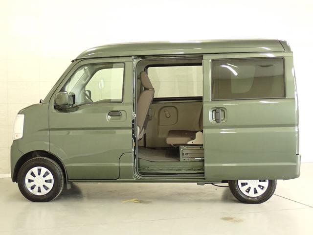 エブリイ ＰＣ　６型　２ＷＤ　インパネＣＶＴ　スズキプレミアム中古車　衝突被害軽減ブレーキ　リヤパーキングセンサー　車検整備付　ＬＥＤヘッドランプ　ハイビームアシスト　後席両側スライドドア　シートヒーター　アイドリングストップ　スペアタイヤ　マッドフラップ（6枚目）