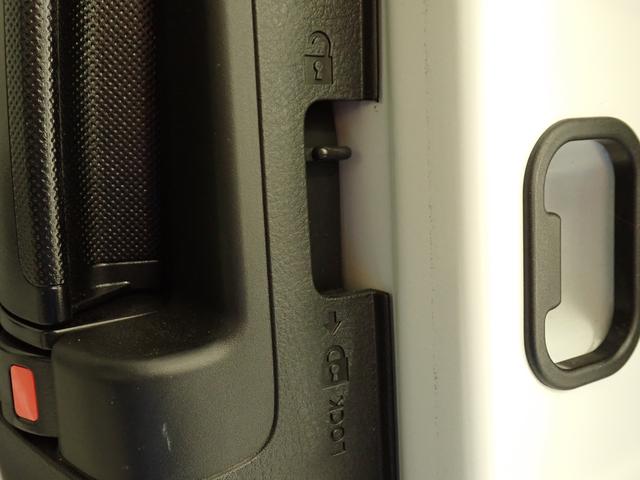 ソリオ HYBRID MZ 2型 全方位モニター付メモリーナビ ナビ 全方位カメラ ACC 後席両側電動スライドドア 衝突被害軽減ブレーキ サーキュレーター 車線逸脱抑制機能 シートヒーター LEDヘッドランプ ハイビームアシスト フロアマット 6エアバック AW(58枚目)