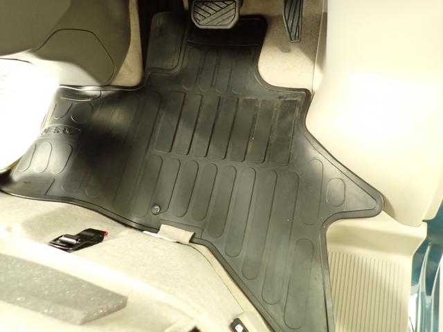 エブリイ ＪＯＩＮ　６型　パートタイム４ＷＤ　ＣＶＴ　車検整備付　４ＷＤ　衝突被害軽減ブレーキ　リヤパーキングセンサー　車検整備付　ＬＥＤヘッドランプ　ハイビームアシスト　後席両側スライドドア　フロアマット　シートヒーター　車線逸脱警報機能　スマートキー（11枚目）