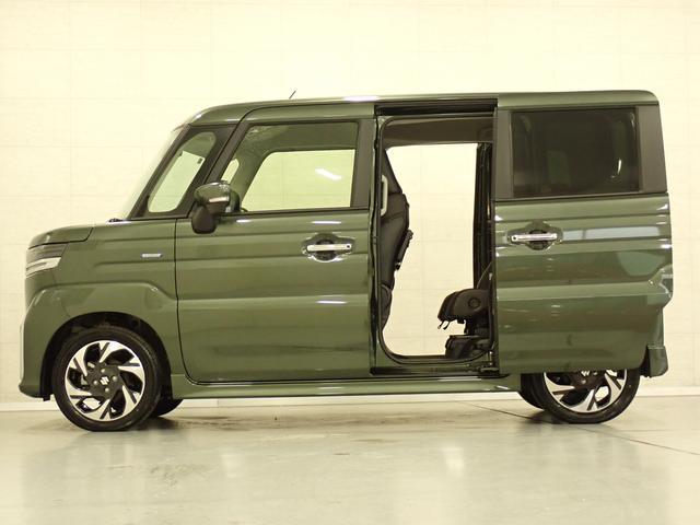 スペーシアカスタム カスタム　ＨＹＢＲＩＤ　ＸＳターボ　フルタイム４ＷＤ　ＣＶＴ　４ＷＤ　ＡＣＣ　電動パーキングブレーキ　衝突被害軽減Ｂ　ステアリングヒーター　サーキュレーター　オットマン　パーキングセンサー　ＬＥＤヘッドランプ　ハイビームアシスト　パドルシフト　シートヒーター（8枚目）