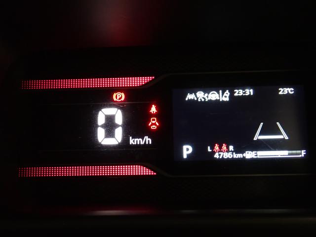 スペーシアカスタム カスタム　ＨＹＢＲＩＤ　ＸＳターボ　フルタイム４ＷＤ　ＣＶＴ　４ＷＤ　ＡＣＣ　電動パーキングブレーキ　衝突被害軽減Ｂ　ステアリングヒーター　サーキュレーター　オットマン　パーキングセンサー　ＬＥＤヘッドランプ　ハイビームアシスト　パドルシフト　シートヒーター（12枚目）