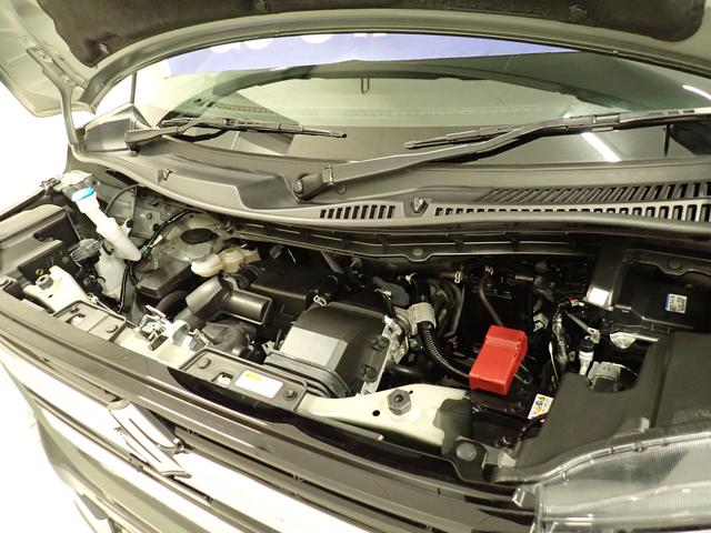 スペーシアカスタム カスタム　ＨＹＢＲＩＤ　ＸＳターボ　フルタイム４ＷＤ　ＣＶＴ　４ＷＤ　ＡＣＣ　電動パーキングブレーキ　衝突被害軽減Ｂ　ステアリングヒーター　サーキュレーター　オットマン　パーキングセンサー　ＬＥＤヘッドランプ　ハイビームアシスト　パドルシフト　シートヒーター（17枚目）