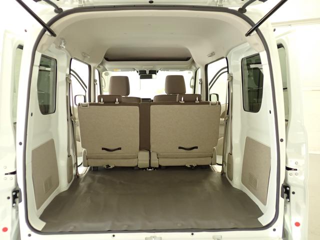 エブリイ JOIN 6型 4WD バックカメラ付ディスプレイオーディオ パートタイム4WD バックカメラ ディスプレイオーディオ 衝突被害軽減ブレーキ リヤパーキングセンサー LEDヘッドランプ ハイビームアシスト シートヒーター スマートキー リヤヒーター フロアマット(11枚目)