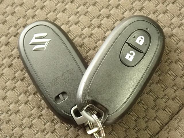 エブリイ JOIN 6型 4WD バックカメラ付ディスプレイオーディオ パートタイム4WD バックカメラ ディスプレイオーディオ 衝突被害軽減ブレーキ リヤパーキングセンサー LEDヘッドランプ ハイビームアシスト シートヒーター スマートキー リヤヒーター フロアマット(17枚目)