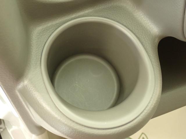 エブリイ JOIN 6型 4WD バックカメラ付ディスプレイオーディオ パートタイム4WD バックカメラ ディスプレイオーディオ 衝突被害軽減ブレーキ リヤパーキングセンサー LEDヘッドランプ ハイビームアシスト シートヒーター スマートキー リヤヒーター フロアマット(40枚目)