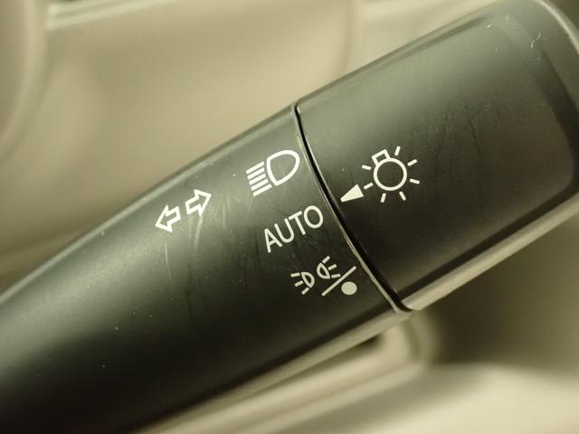 エブリイ ＰＡリミテッド　６型　５ＭＴ　デュアルカメラブレーキサポート　インパネ５ＭＴ　後席両側スライドドア　衝突被害軽減Ｂ　ＡＭ／ＦＭラジオ　リヤパーキングセンサー　ハイビームアシスト　キーレスエントリー　車線逸脱警報機能　スモークガラス　マッドフラップ　スペアタイヤ（14枚目）