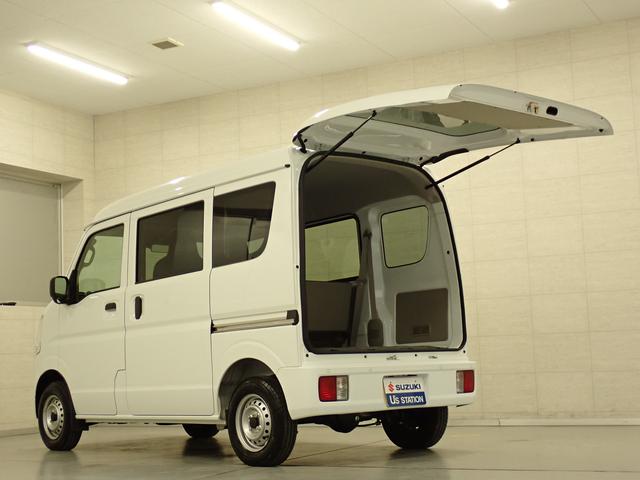 エブリイ ＰＡリミテッド　６型　５ＭＴ　デュアルカメラブレーキサポート　インパネ５ＭＴ　後席両側スライドドア　衝突被害軽減Ｂ　ＡＭ／ＦＭラジオ　リヤパーキングセンサー　ハイビームアシスト　キーレスエントリー　車線逸脱警報機能　スモークガラス　マッドフラップ　スペアタイヤ（24枚目）