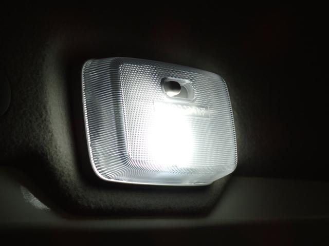 エブリイ ＰＡリミテッド　６型　５ＭＴ　デュアルカメラブレーキサポート　インパネ５ＭＴ　後席両側スライドドア　衝突被害軽減Ｂ　ＡＭ／ＦＭラジオ　リヤパーキングセンサー　ハイビームアシスト　キーレスエントリー　車線逸脱警報機能　スモークガラス　マッドフラップ　スペアタイヤ（43枚目）