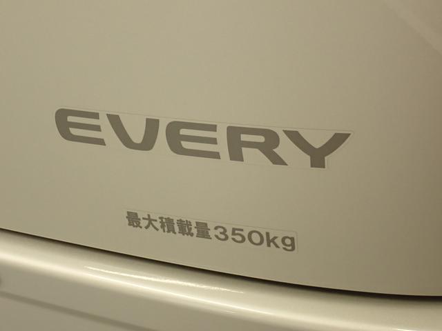 エブリイ PA 6型 2WD 4AT スズキセーフティサポート非装着車 AM/FMラジオ リヤパーキングセンサー 後席両側スライドドア フロアマット バイザー オートライト マニュアルエアコン アイドリングストップ マッドフラップ スペアタイヤ 運転席・助手席エアバック(40枚目)