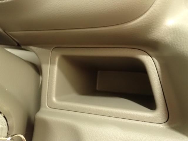 エブリイ PA 6型 2WD 4AT スズキセーフティサポート非装着車 AM/FMラジオ リヤパーキングセンサー 後席両側スライドドア フロアマット バイザー オートライト マニュアルエアコン アイドリングストップ マッドフラップ スペアタイヤ 運転席・助手席エアバック(43枚目)