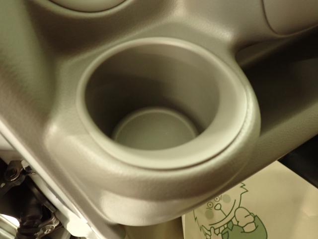 エブリイ PA 6型 2WD 4AT スズキセーフティサポート非装着車 AM/FMラジオ リヤパーキングセンサー 後席両側スライドドア フロアマット バイザー オートライト マニュアルエアコン アイドリングストップ マッドフラップ スペアタイヤ 運転席・助手席エアバック(48枚目)