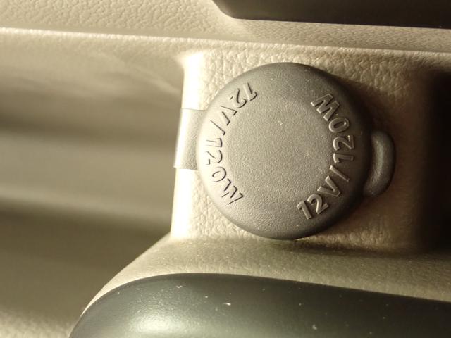 エブリイ PA 6型 2WD 4AT スズキセーフティサポート非装着車 AM/FMラジオ リヤパーキングセンサー 後席両側スライドドア フロアマット バイザー オートライト マニュアルエアコン アイドリングストップ マッドフラップ スペアタイヤ 運転席・助手席エアバック(50枚目)