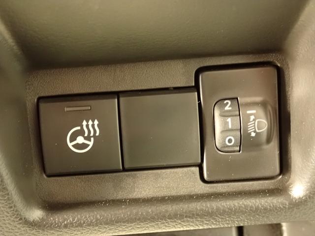 スペーシアカスタム カスタム HYBRID XSターボ 全方位モニター付ナビ ナビ 全方位カメラ スズキコネクト ETC 衝突被害軽減ブレーキ ステアリングヒーター ACC 後席両側電動スライドドア サーキュレーター 電動パーキングブレーキ フロアマット パドルシフト LED(7枚目)