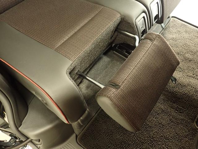 スペーシアカスタム カスタム HYBRID XSターボ 全方位モニター付ナビ ナビ 全方位カメラ スズキコネクト ETC 衝突被害軽減ブレーキ ステアリングヒーター ACC 後席両側電動スライドドア サーキュレーター 電動パーキングブレーキ フロアマット パドルシフト LED(12枚目)