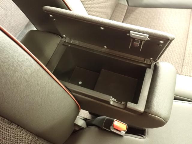 スペーシアカスタム カスタム HYBRID XSターボ 全方位モニター付ナビ ナビ 全方位カメラ スズキコネクト ETC 衝突被害軽減ブレーキ ステアリングヒーター ACC 後席両側電動スライドドア サーキュレーター 電動パーキングブレーキ フロアマット パドルシフト LED(34枚目)