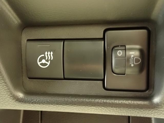 スペーシアカスタム カスタム　ＨＹＢＲＩＤ　ＸＳ　全方位モニター付ナビ　コネクト　ナビ　全方位カメラ　スズキコネクト　ＡＣＣ　後席両側電動スライドドア　ステアリングヒーター　電動パーキングブレーキ　衝突被害軽減ブレーキ　サーキュレーター　フロアマット　ＬＥＤヘッドランプ　ＡＷ（6枚目）