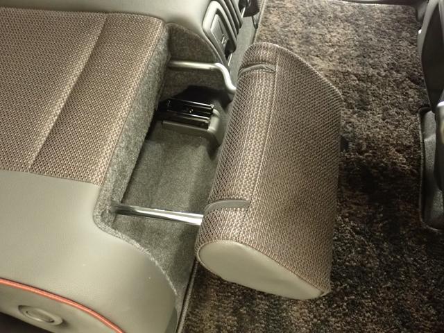 スペーシアカスタム カスタム　ＨＹＢＲＩＤ　ＸＳ　全方位モニター付ナビ　コネクト　ナビ　全方位カメラ　スズキコネクト　ＡＣＣ　後席両側電動スライドドア　ステアリングヒーター　電動パーキングブレーキ　衝突被害軽減ブレーキ　サーキュレーター　フロアマット　ＬＥＤヘッドランプ　ＡＷ（11枚目）