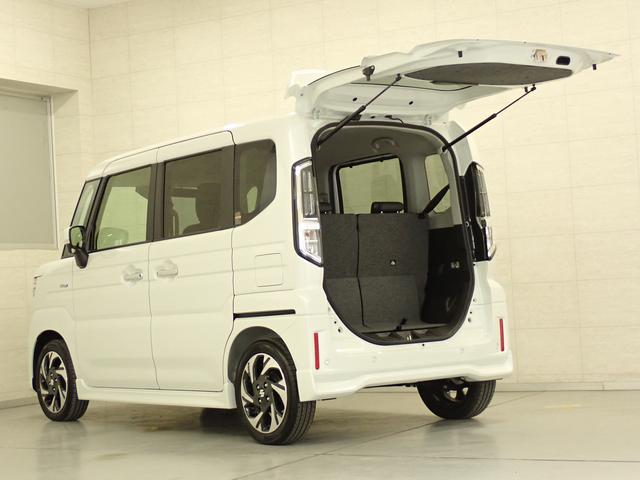 スペーシアカスタム カスタム　ＨＹＢＲＩＤ　ＸＳ　全方位モニター付ナビ　コネクト　ナビ　全方位カメラ　スズキコネクト　ＡＣＣ　後席両側電動スライドドア　ステアリングヒーター　電動パーキングブレーキ　衝突被害軽減ブレーキ　サーキュレーター　フロアマット　ＬＥＤヘッドランプ　ＡＷ（35枚目）