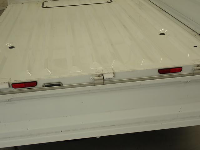 キャリイトラック ＫＣ　エアコン・パワステ　２ＷＤ　３ＡＴ　運転席エアバック　２ＷＤ　フロア３ＡＴ　ナビ　ＥＴＣ　ドアバイザー　マニュアルエアコン　運転席エアバック　マッドフラップ　アングルポストプロテクター　シガーライター　灰皿（18枚目）