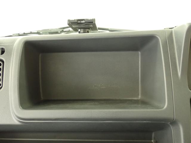 キャリイトラック ＫＣ　エアコン・パワステ　２ＷＤ　３ＡＴ　運転席エアバック　２ＷＤ　フロア３ＡＴ　ナビ　ＥＴＣ　ドアバイザー　マニュアルエアコン　運転席エアバック　マッドフラップ　アングルポストプロテクター　シガーライター　灰皿（20枚目）