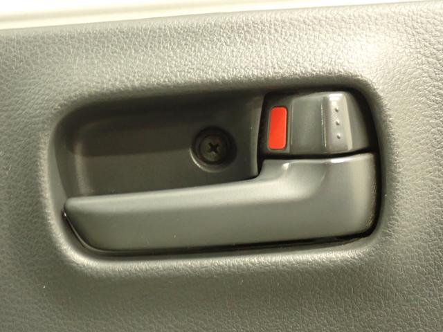 キャリイトラック ＫＣ　エアコン・パワステ　２ＷＤ　３ＡＴ　運転席エアバック　２ＷＤ　フロア３ＡＴ　ナビ　ＥＴＣ　ドアバイザー　マニュアルエアコン　運転席エアバック　マッドフラップ　アングルポストプロテクター　シガーライター　灰皿（29枚目）