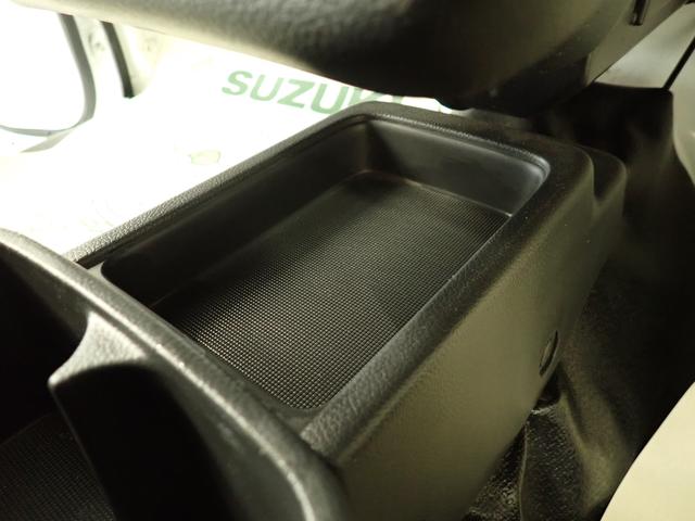 キャリイトラック ＫＣ　エアコン・パワステ　２ＷＤ　３ＡＴ　運転席エアバック　２ＷＤ　フロア３ＡＴ　ナビ　ＥＴＣ　ドアバイザー　マニュアルエアコン　運転席エアバック　マッドフラップ　アングルポストプロテクター　シガーライター　灰皿（34枚目）