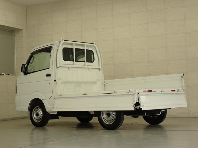 キャリイトラック ＫＣ　エアコン・パワステ　２ＷＤ　３ＡＴ　運転席エアバック　２ＷＤ　フロア３ＡＴ　ナビ　ＥＴＣ　ドアバイザー　マニュアルエアコン　運転席エアバック　マッドフラップ　アングルポストプロテクター　シガーライター　灰皿（40枚目）