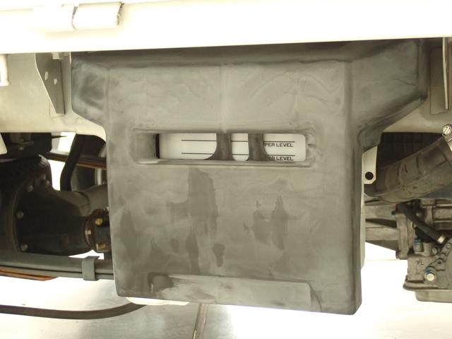 キャリイトラック ＫＣ　エアコン・パワステ　２ＷＤ　３ＡＴ　運転席エアバック　２ＷＤ　フロア３ＡＴ　ナビ　ＥＴＣ　ドアバイザー　マニュアルエアコン　運転席エアバック　マッドフラップ　アングルポストプロテクター　シガーライター　灰皿（41枚目）