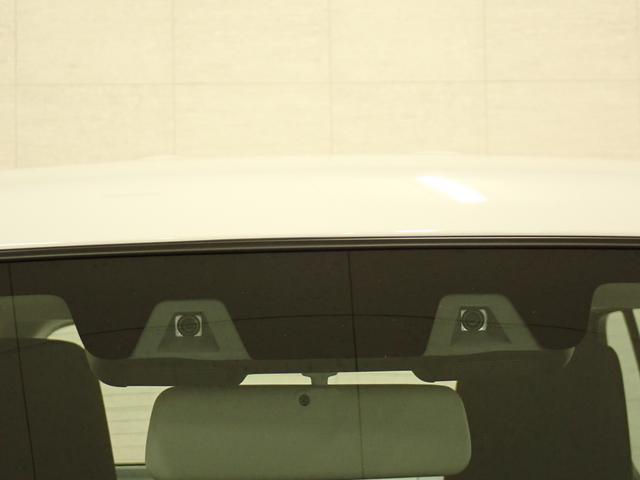 アルト L 2型 2WD CVT デュアルカメラブレーキサポート 衝突被害軽減B リヤパーキングセンサー ハイビームアシスト フロアマット シートヒーター キーレスエントリー 車線逸脱警報機能 アイドリングストップ サイド・カーテンエアバック マニュアルエアコン(3枚目)