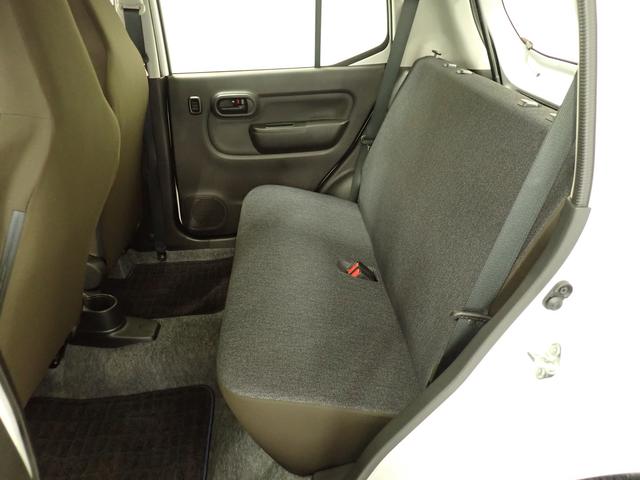 アルト L 2型 2WD CVT デュアルカメラブレーキサポート 衝突被害軽減B リヤパーキングセンサー ハイビームアシスト フロアマット シートヒーター キーレスエントリー 車線逸脱警報機能 アイドリングストップ サイド・カーテンエアバック マニュアルエアコン(17枚目)