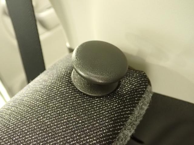 アルト L 2型 2WD CVT デュアルカメラブレーキサポート 衝突被害軽減B リヤパーキングセンサー ハイビームアシスト フロアマット シートヒーター キーレスエントリー 車線逸脱警報機能 アイドリングストップ サイド・カーテンエアバック マニュアルエアコン(33枚目)