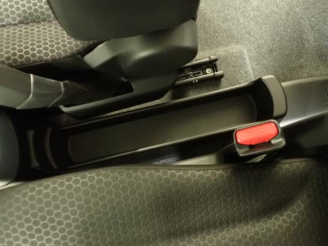 スペーシアベース ＸＦ　２型　２ＷＤ　ＣＶＴ　全方位モニター用カメラパッケージ　衝突被害軽減ブレーキ　全方位カメラ　ＡＣＣ　リヤパーキングセンサー　ＬＥＤヘッドランプ　ハイビームアシスト　後席右側電動スライドドア　シートヒーター　アイドリングストップ　スマートキー　盗難警報装置（43枚目）
