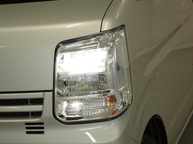 エブリイ ＰＣ　６型　２ＷＤ　ＣＶＴ　デュアルカメラブレーキサポート　衝突被害軽減ブレーキ　リヤパーキングセンサー　車検整備付　ＬＥＤヘッドランプ　ハイビームアシスト　後席両側スライドドア　フロアマット　シートヒーター　車線逸脱警報機能　マッドフラップ　スペアタイヤ（11枚目）