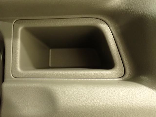 エブリイ ＰＣ　６型　２ＷＤ　ＣＶＴ　デュアルカメラブレーキサポート　衝突被害軽減ブレーキ　リヤパーキングセンサー　車検整備付　ＬＥＤヘッドランプ　ハイビームアシスト　後席両側スライドドア　フロアマット　シートヒーター　車線逸脱警報機能　マッドフラップ　スペアタイヤ（34枚目）