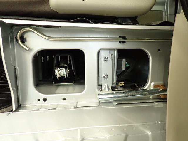 エブリイ ＰＣ　６型　２ＷＤ　ＣＶＴ　デュアルカメラブレーキサポート　衝突被害軽減ブレーキ　リヤパーキングセンサー　車検整備付　ＬＥＤヘッドランプ　ハイビームアシスト　後席両側スライドドア　フロアマット　シートヒーター　車線逸脱警報機能　マッドフラップ　スペアタイヤ（60枚目）