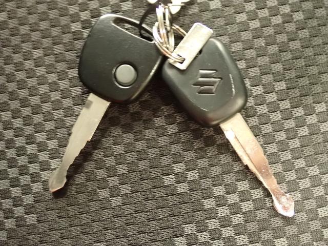 ハスラー Ｇ　ＭＲ３１Ｓ　２型　２ＷＤ　フロア５ＭＴ　車検整備付　５ＭＴ　ナビ　バックカメラ　ＥＴＣ　車検整備付　フロアマット　ドアバイザー　キーレスエントリー　セキュリティーアラーム　アイドリングストップ　シートヒーター　運転席・助手席エアバック（27枚目）