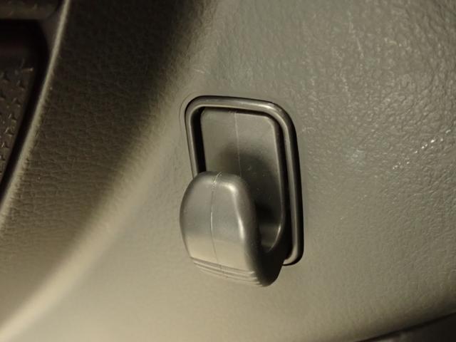 ハスラー Ｇ　ＭＲ３１Ｓ　２型　２ＷＤ　フロア５ＭＴ　車検整備付　５ＭＴ　ナビ　バックカメラ　ＥＴＣ　車検整備付　フロアマット　ドアバイザー　キーレスエントリー　セキュリティーアラーム　アイドリングストップ　シートヒーター　運転席・助手席エアバック（45枚目）