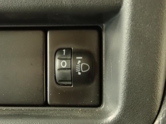 キャリイトラック KCエアコン・パワステ 7型 パートタイム4WD 4AT 4WD 衝突被害軽減ブレーキ 誤発進抑制機能 AM/FMラジオ アイドリングストップ ハイビームアシスト キーレスエントリー フロアマット マッドフラップ スペアタイヤ 車線逸脱警報機能 オートライト(45枚目)