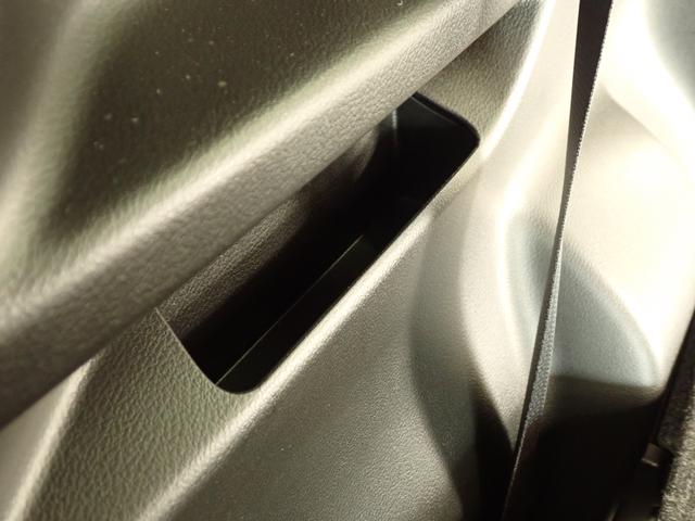 ソリオ ＨＹＢＲＩＤ　ＭＸ　ＭＡ３６Ｓ　２ＷＤ　インパネＣＶＴ　ナビ　ＥＴＣ　フロアマット　ドアバイザー　後席左側電動スライドドア　サンシェード　シートヒーター　スマートキー　セキュリティーアラーム　サイドエアバック　アイドリングストップ　間欠ワイパー　ＡＷ（50枚目）