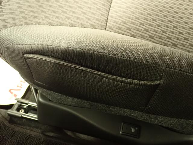 ソリオ ＨＹＢＲＩＤ　ＭＸ　ＭＡ３６Ｓ　２ＷＤ　インパネＣＶＴ　ナビ　ＥＴＣ　フロアマット　ドアバイザー　後席左側電動スライドドア　サンシェード　シートヒーター　スマートキー　セキュリティーアラーム　サイドエアバック　アイドリングストップ　間欠ワイパー　ＡＷ（55枚目）