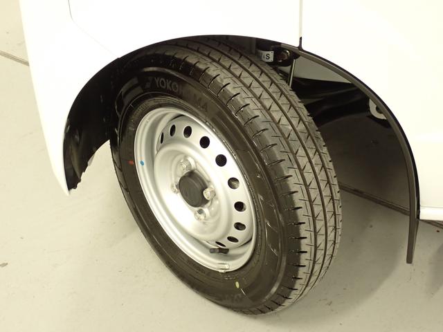 エブリイ PAリミテッド 6型 4WD 5MT LEDヘッドランプ インパネ5MT パートタイム4WD AM/FMラジオ 衝突被害軽減ブレーキ LEDヘッドランプ ハイビームアシスト フロアマット リヤパーキングセンサー キーレスエントリー 後席両側スライドドア(28枚目)