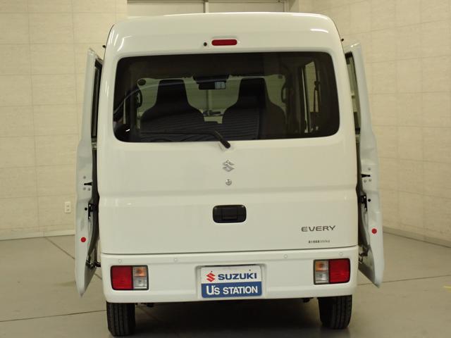 エブリイ PAリミテッド 6型 4WD 5MT LEDヘッドランプ インパネ5MT パートタイム4WD AM/FMラジオ 衝突被害軽減ブレーキ LEDヘッドランプ ハイビームアシスト フロアマット リヤパーキングセンサー キーレスエントリー 後席両側スライドドア(33枚目)