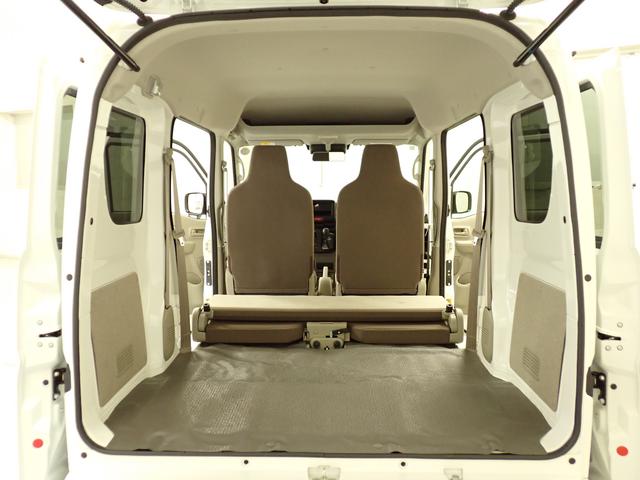 エブリイ PAリミテッド 6型 4WD 5MT LEDヘッドランプ インパネ5MT パートタイム4WD AM/FMラジオ 衝突被害軽減ブレーキ LEDヘッドランプ ハイビームアシスト フロアマット リヤパーキングセンサー キーレスエントリー 後席両側スライドドア(34枚目)