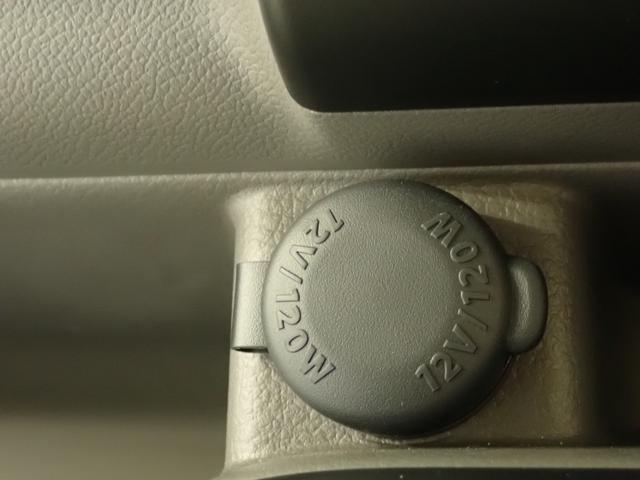 エブリイ PAリミテッド 6型 4WD 5MT LEDヘッドランプ インパネ5MT パートタイム4WD AM/FMラジオ 衝突被害軽減ブレーキ LEDヘッドランプ ハイビームアシスト フロアマット リヤパーキングセンサー キーレスエントリー 後席両側スライドドア(52枚目)