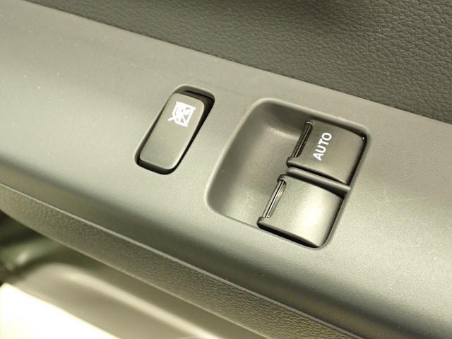 キャリイトラック KCエアコン・パワステ農繁 7型 4WD 高低二段切替式 5MT パートタイム4WD AM/FMラジオ 衝突被害軽減B マット 誤発進抑制機能 アイドリングストップ ハイビームアシスト 車線逸脱警報機能 キーレスエントリー マッドフラップ スペアタイヤ(36枚目)